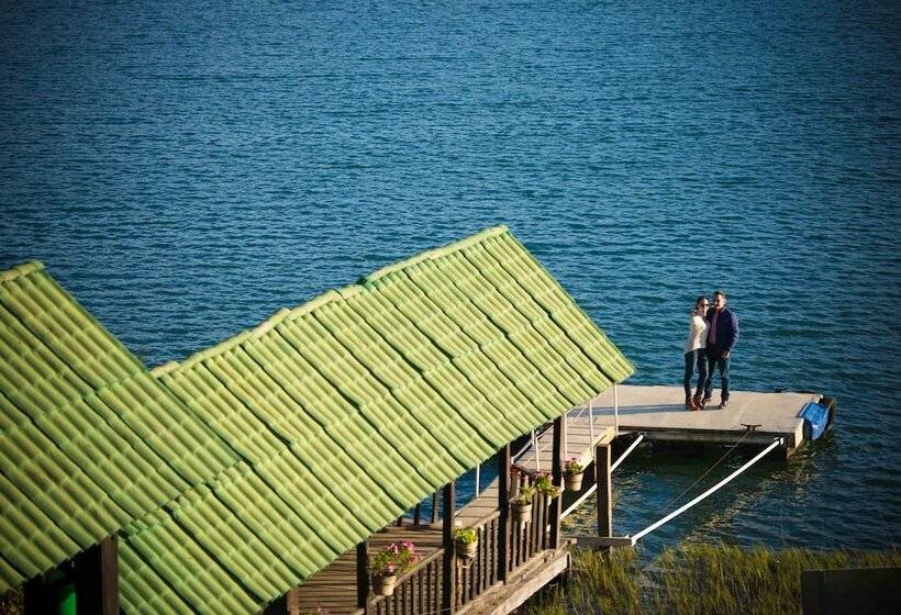 فندق Zirahuen Forest And Resort