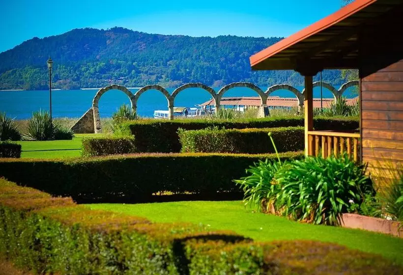 호텔 Zirahuen Forest And Resort