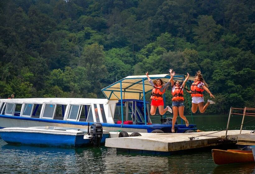 فندق Zirahuen Forest And Resort