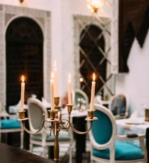 Riad Maison Bleue And Spa