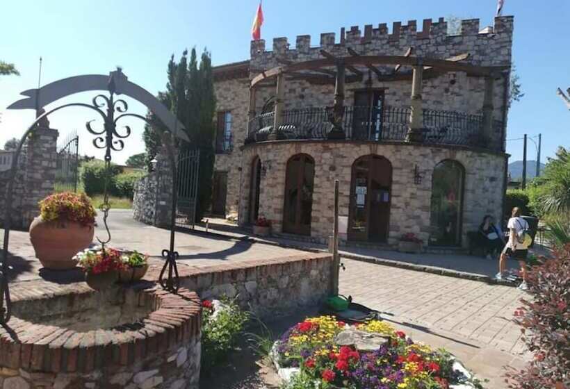 تختخواب و صبحانه Castello Dei Templari