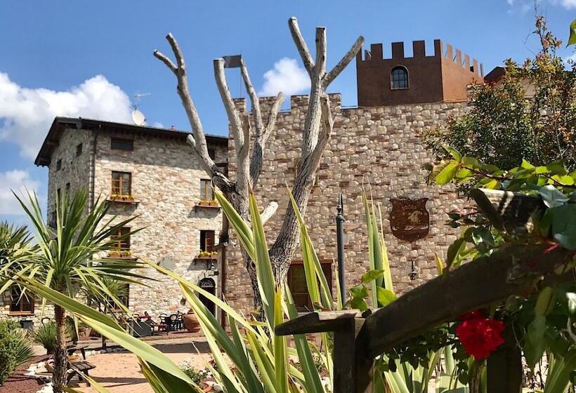 تختخواب و صبحانه Castello Dei Templari