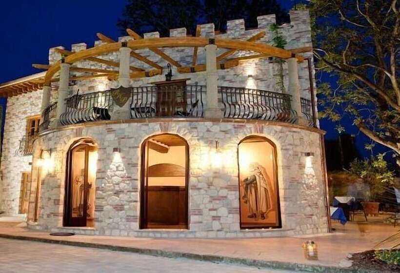 تختخواب و صبحانه Castello Dei Templari