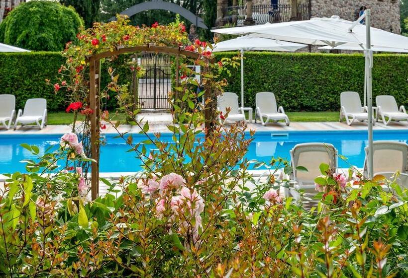 تختخواب و صبحانه Castello Dei Templari