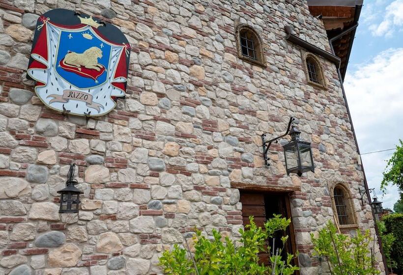 تختخواب و صبحانه Castello Dei Templari