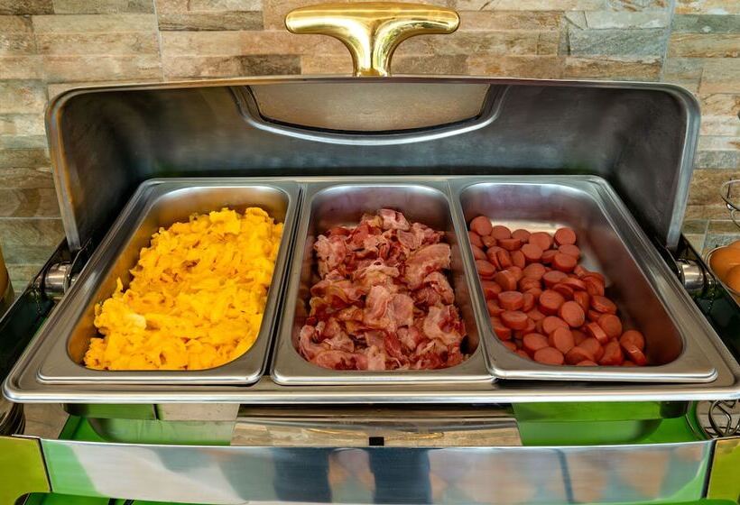 تختخواب و صبحانه Castello Dei Templari