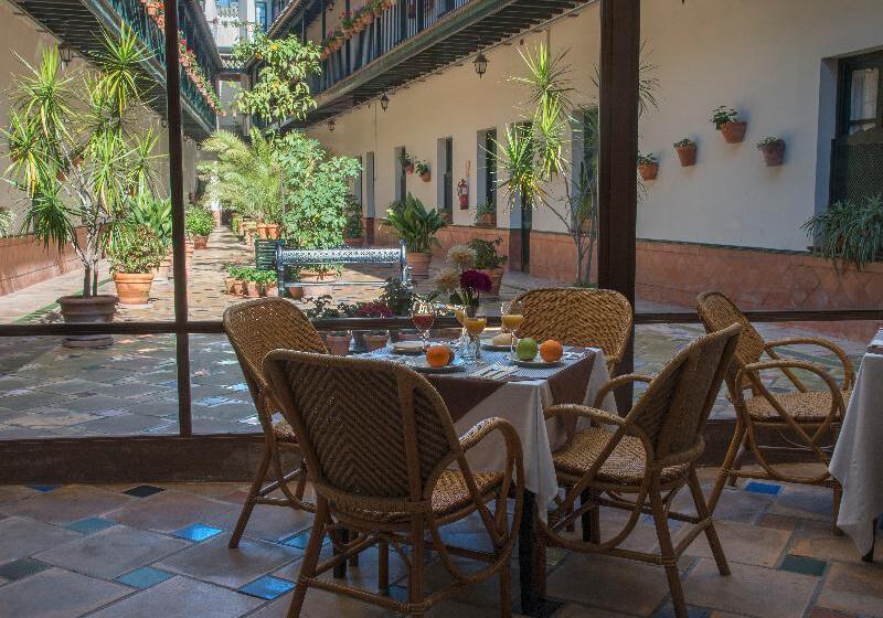 Corral De Los Chicharos