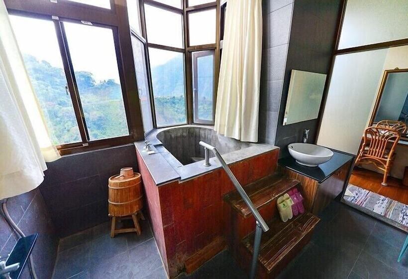 هتل Dongpo Ti Lun