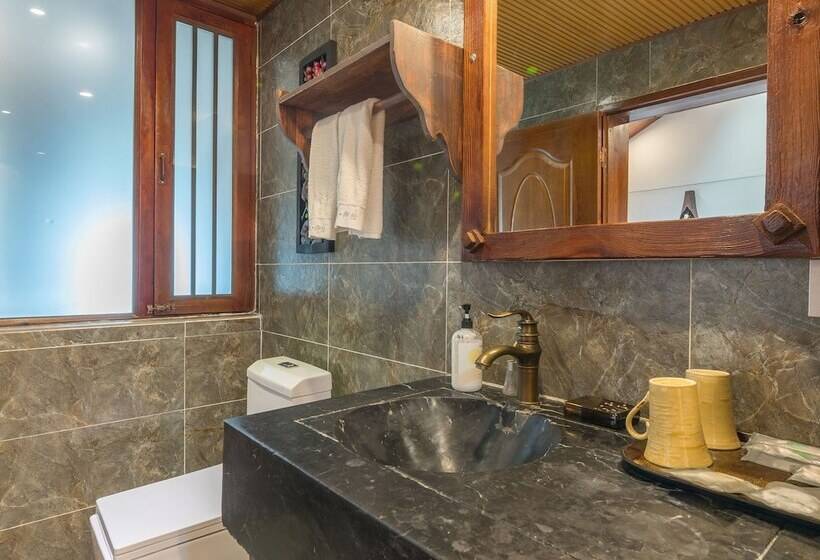 פנסיון Lijiang Happy Yufu Inn