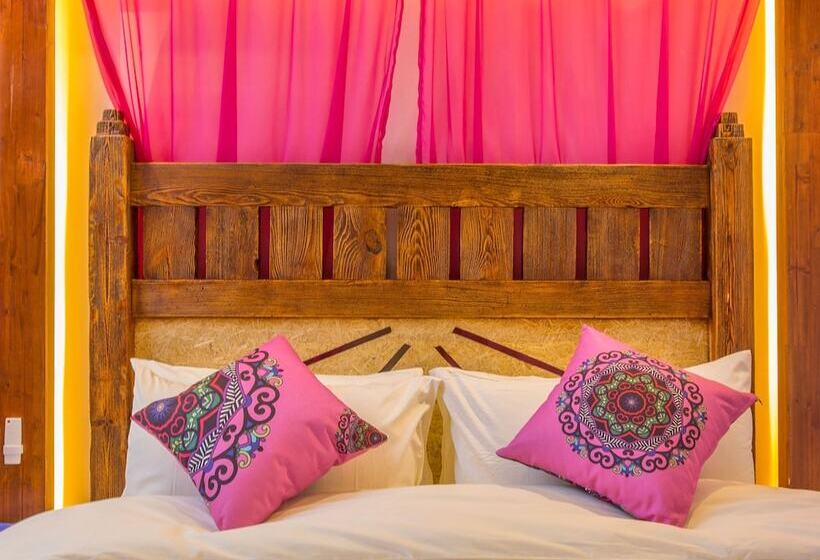 פנסיון Lijiang Happy Yufu Inn