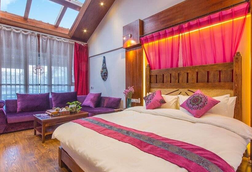 פנסיון Lijiang Happy Yufu Inn