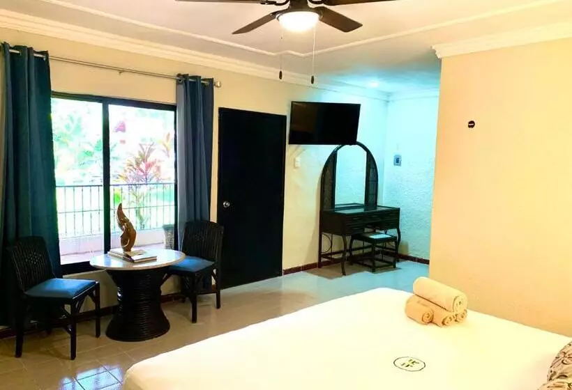 Eco Hotel Green River