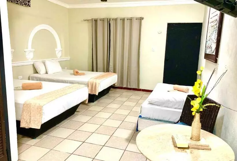 Eco Hotel Green River