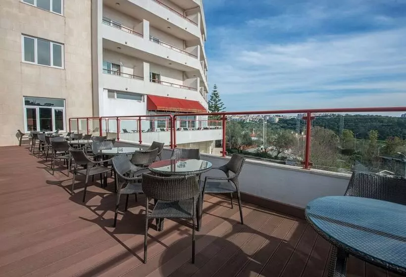 Отель Amazonia Jamor