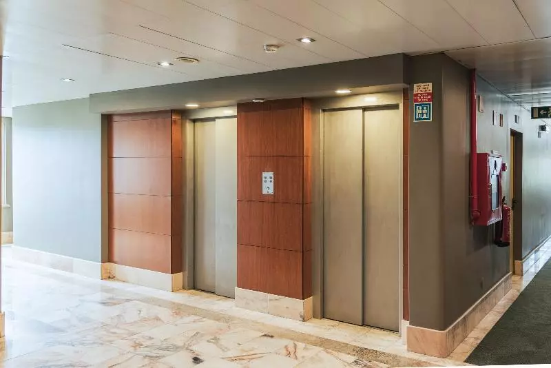 Отель Amazonia Jamor