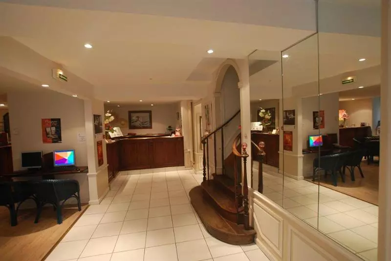 هتل Hôtel Anne De Bretagne Réouverture 2024 Après Travaux