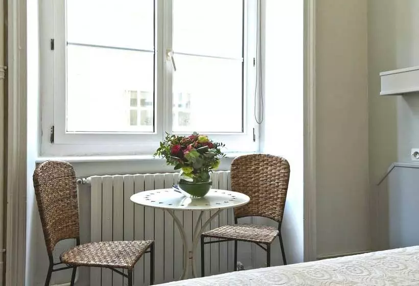 هتل Hôtel Anne De Bretagne Réouverture 2024 Après Travaux