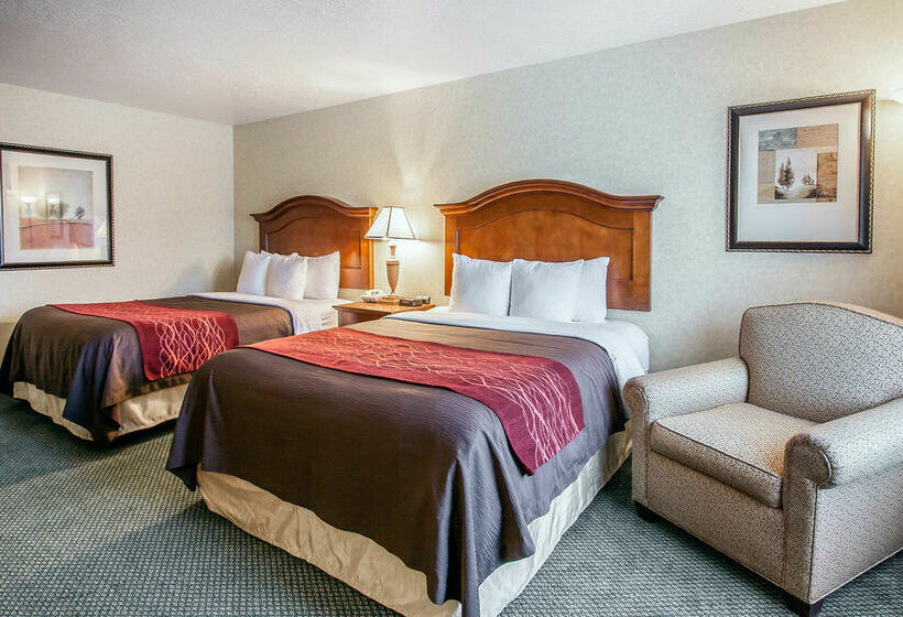 בית מלון כפרי Comfort Inn Conference Center Hillsboro