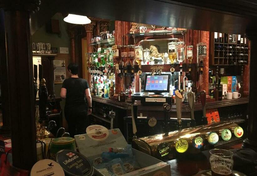 בית מלון כפרי Dukes Head Inn