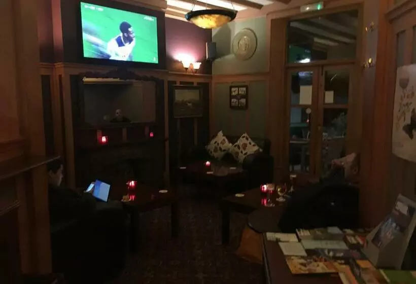 فندق Dukes Head Inn