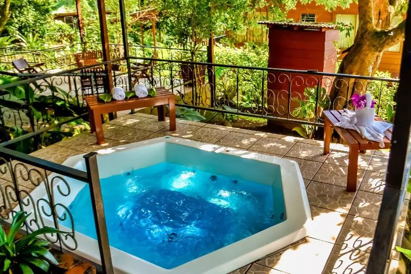 ホテル Heliconia  Monteverde