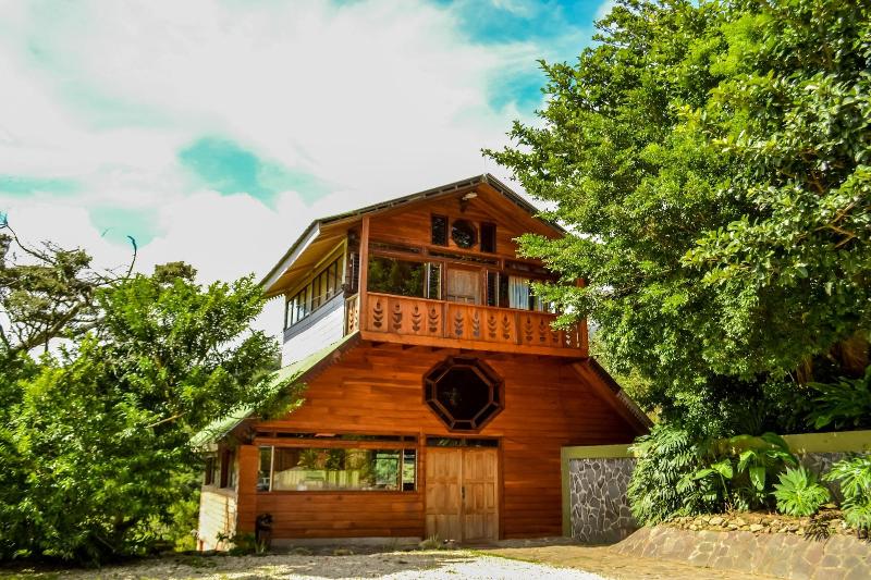 فندق Heliconia  Monteverde