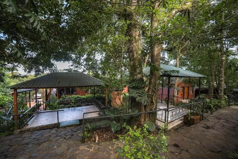 ホテル Heliconia  Monteverde