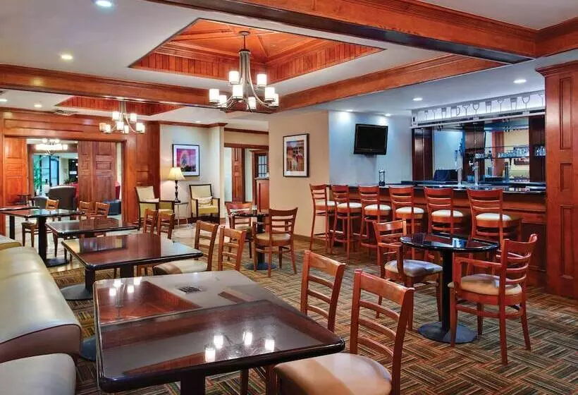 ホテル Holiday Inn Express Dallas Medical Market Center