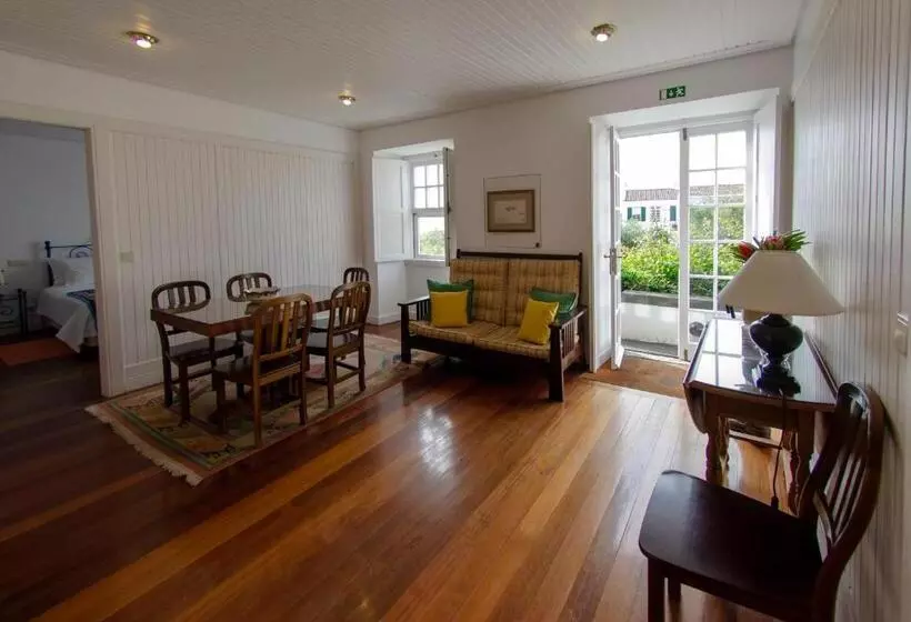 בית מלון כפרי Quinta Das Buganvilias