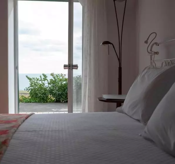 בית מלון כפרי Quinta Das Buganvilias