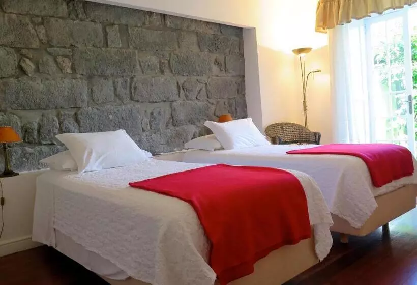 בית מלון כפרי Quinta Das Buganvilias