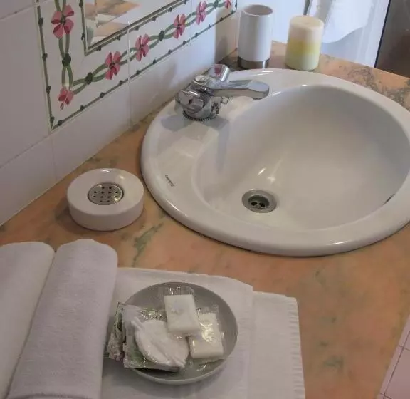 בית מלון כפרי Quinta Das Buganvilias