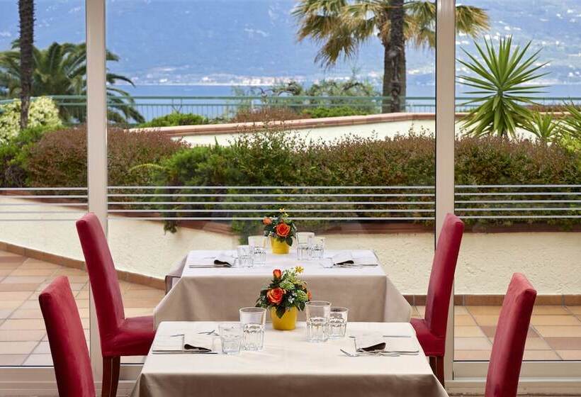 בית מלון כפרי Royal Village