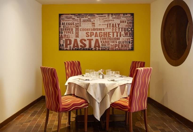 בית מלון כפרי Royal Village