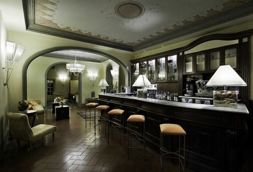 UNAHOTELS Palazzo Mannaioni Toscana