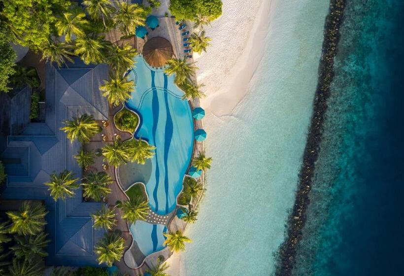 Royal Island Resort & Spa