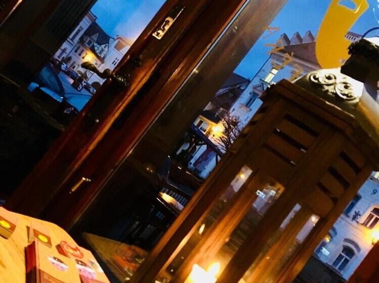 هتل Pension & Restaurant Atmosfera