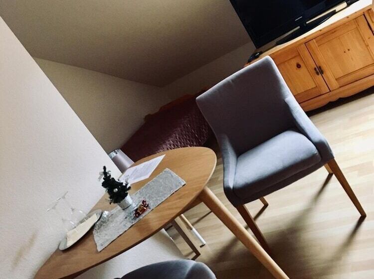 هتل Pension & Restaurant Atmosfera