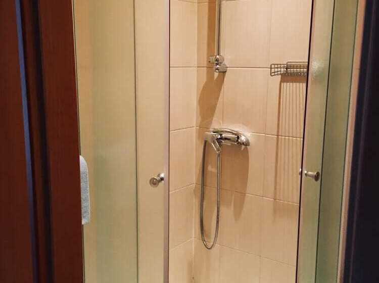 هتل Pension & Restaurant Atmosfera