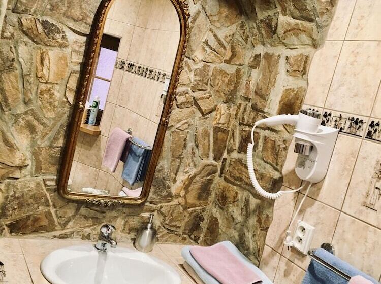 هتل Pension & Restaurant Atmosfera