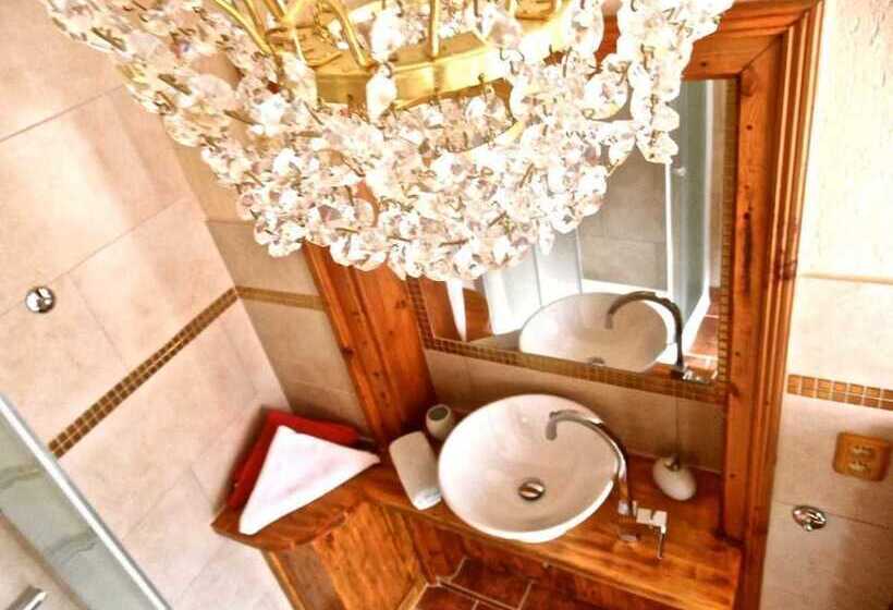 هتل Pension & Restaurant Atmosfera