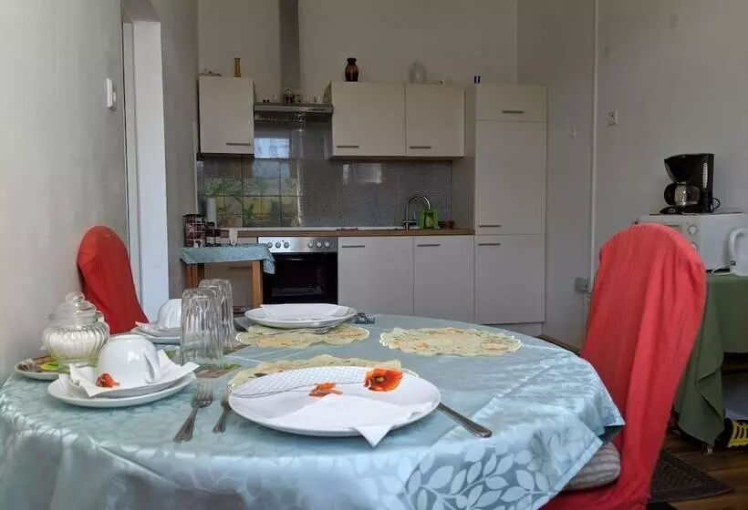 هتل Abdalla Apartments
