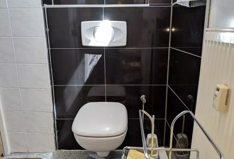 هتل Abdalla Apartments