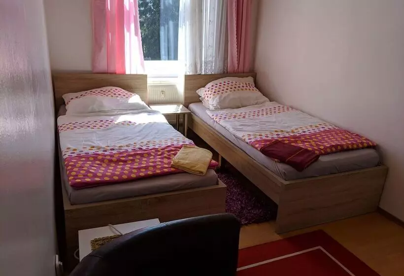 هتل Abdalla Apartments