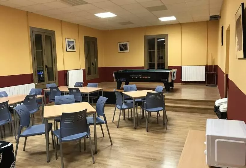 Albergue Pirenarium Hostel
