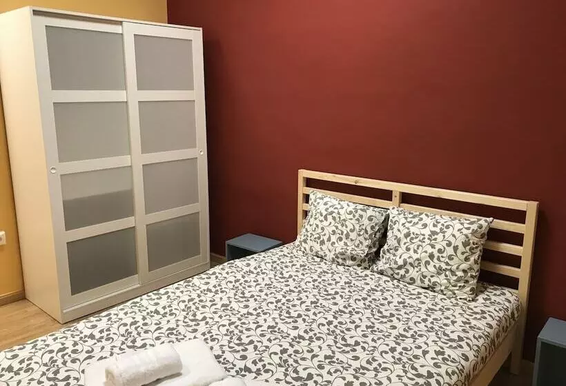 Albergue Pirenarium Hostel