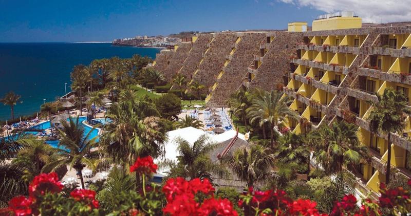 Apartamentos Bluebay Beach Club