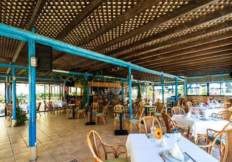 Apartamentos Bluebay Beach Club