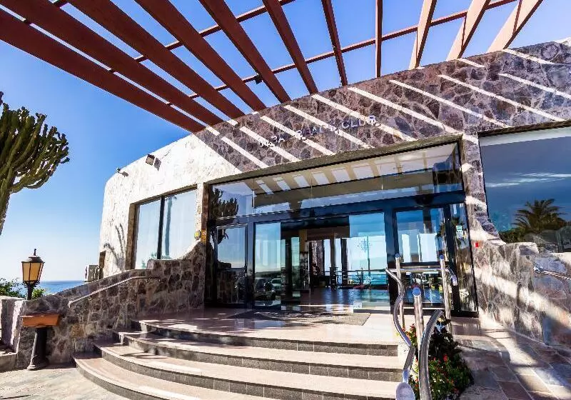 Apartamentos Bluebay Beach Club