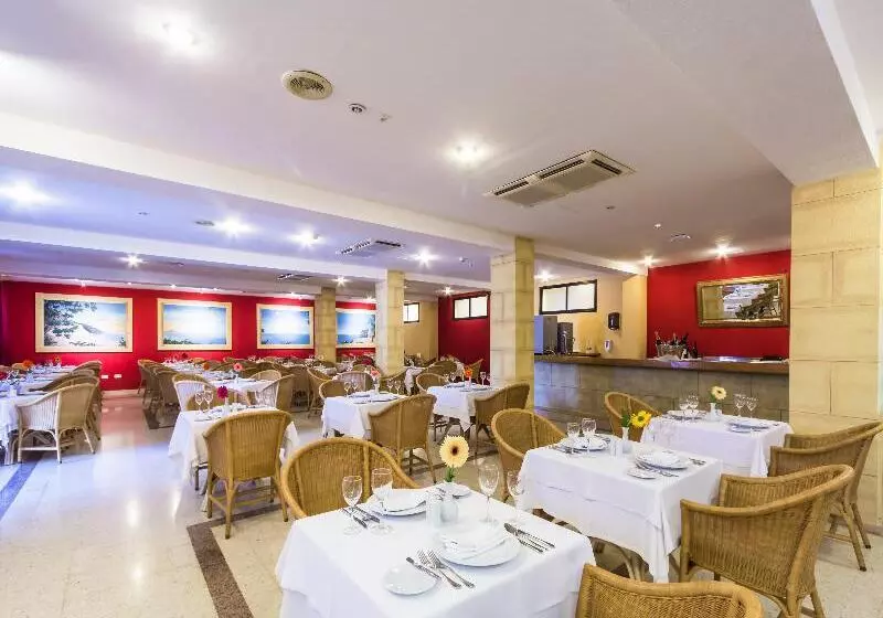 Apartamentos Bluebay Beach Club